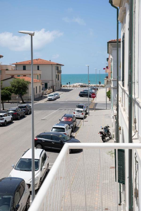 Villetta stile Liberty a Marina di Pisa Esterno foto