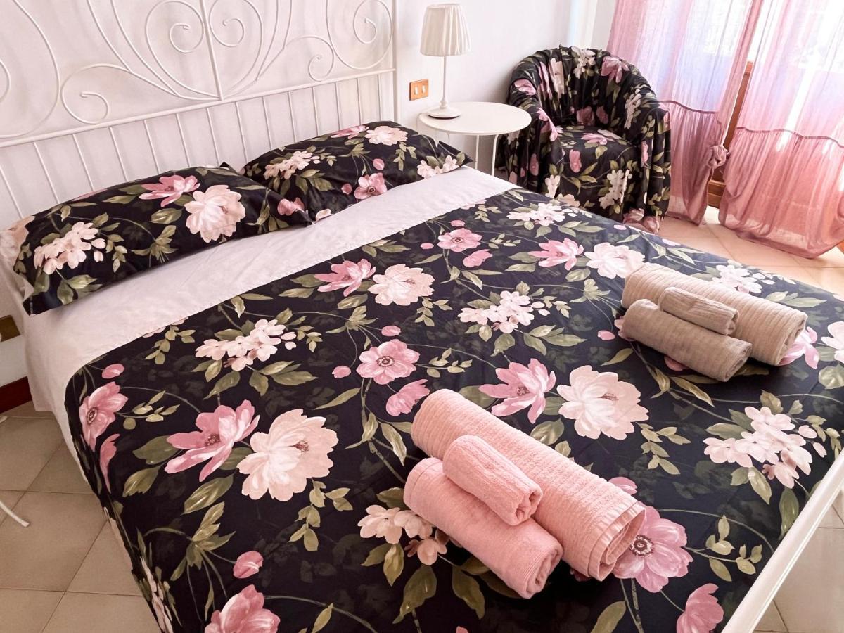 Villetta stile Liberty a Marina di Pisa Esterno foto